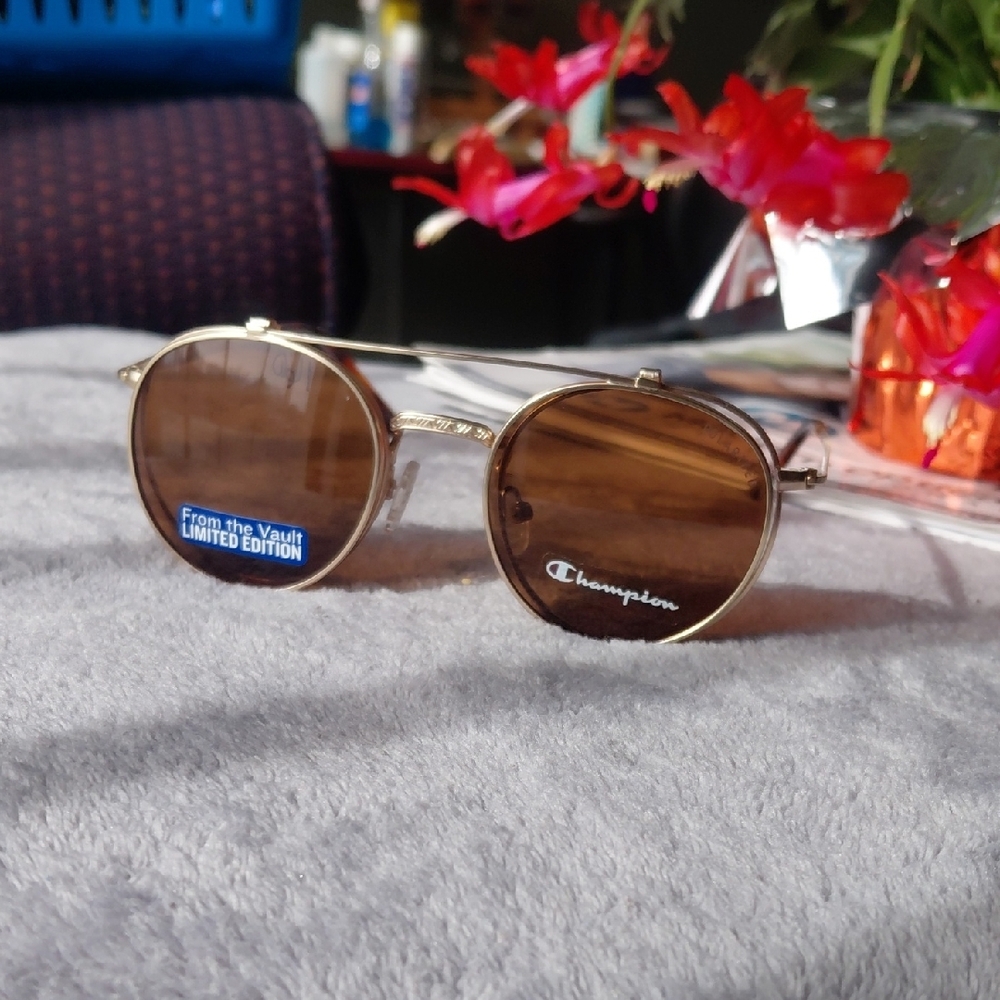 Gold Rimless Sunglasses - Picture 3 of 12